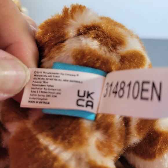 Manhattan Toy Giraffe Plush Stuffed Animal 9" Soft Toy 2016 Polyester Fiber - Picture 7 of 13
